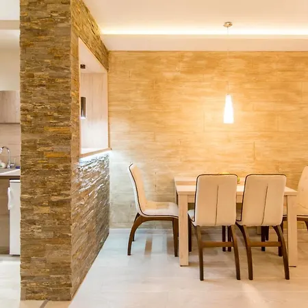 Apartment Eleganza & La Vista *